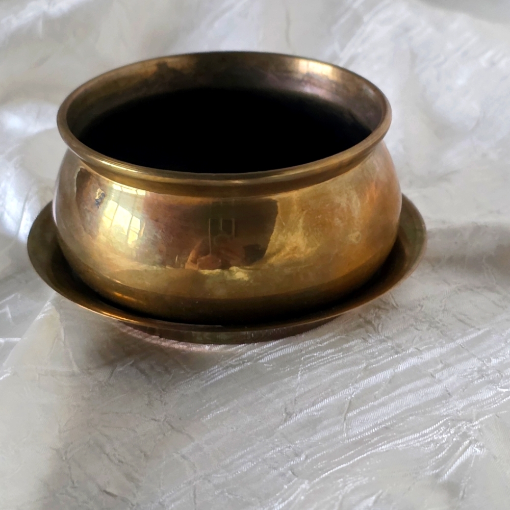 Vintage Brass Bowl and Saucer/Lid - Picture 11 of 12